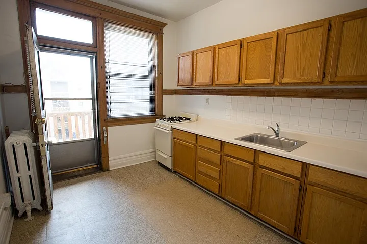 5401-5403 S. Woodlawn Avenue — Photo 16