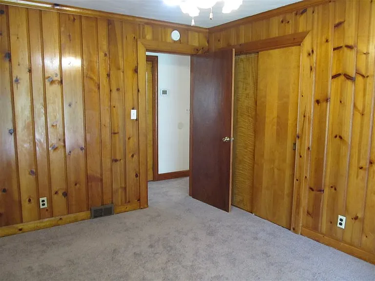 2217 Delwood Rd — Photo 8