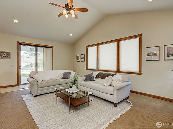 4th image of 3716 Knowles Road