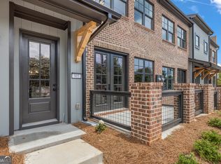 943 Willingham Dr #4, Hapeville, GA 30354