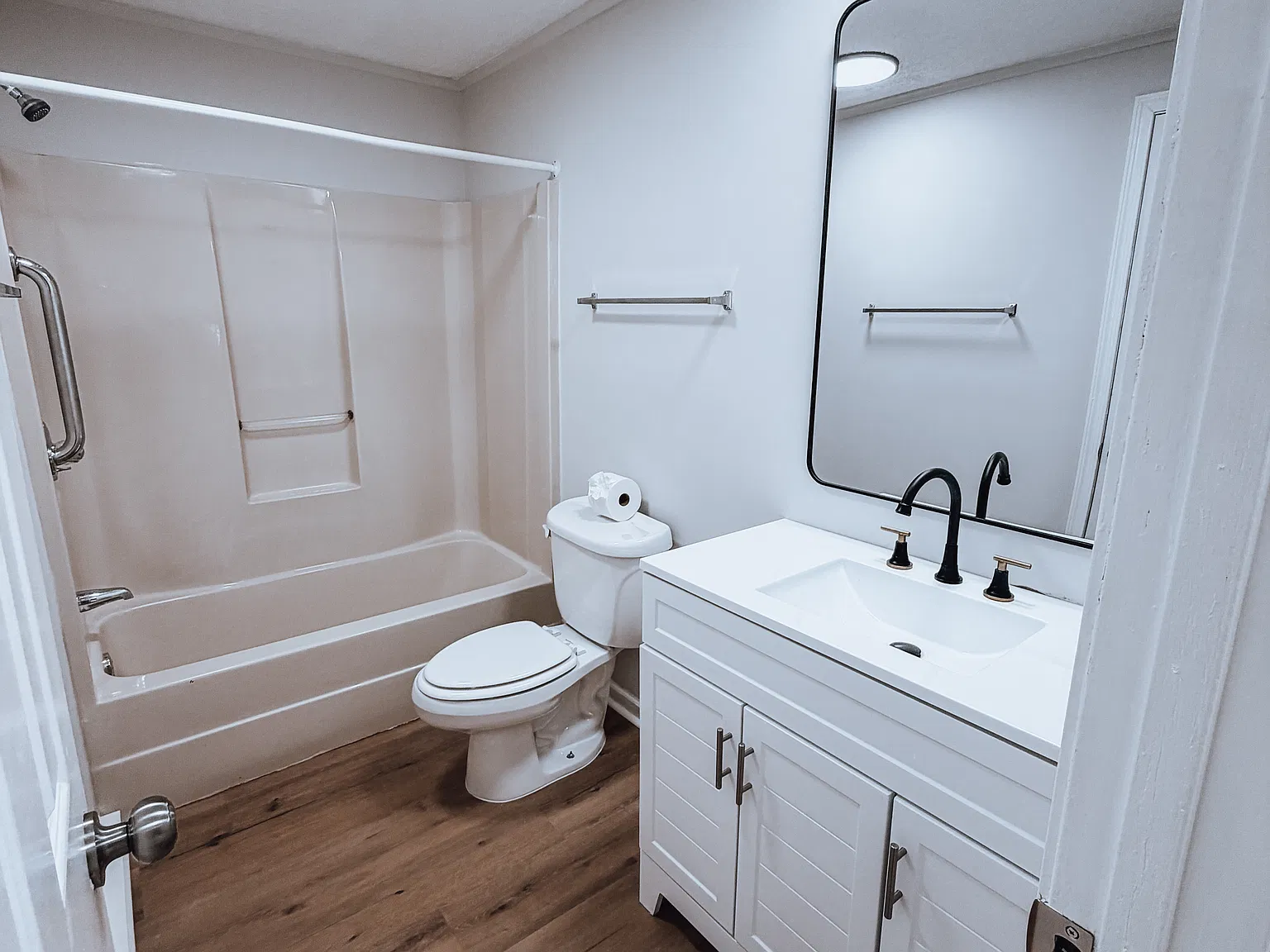 2 bed, 1232 sqft, $2,495 — Photo 3