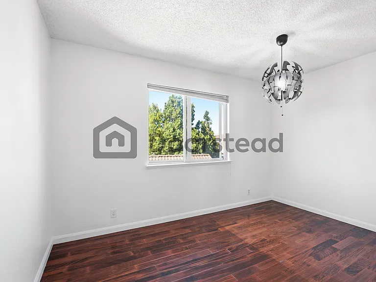 2768 Gamble Ct — Photo 32