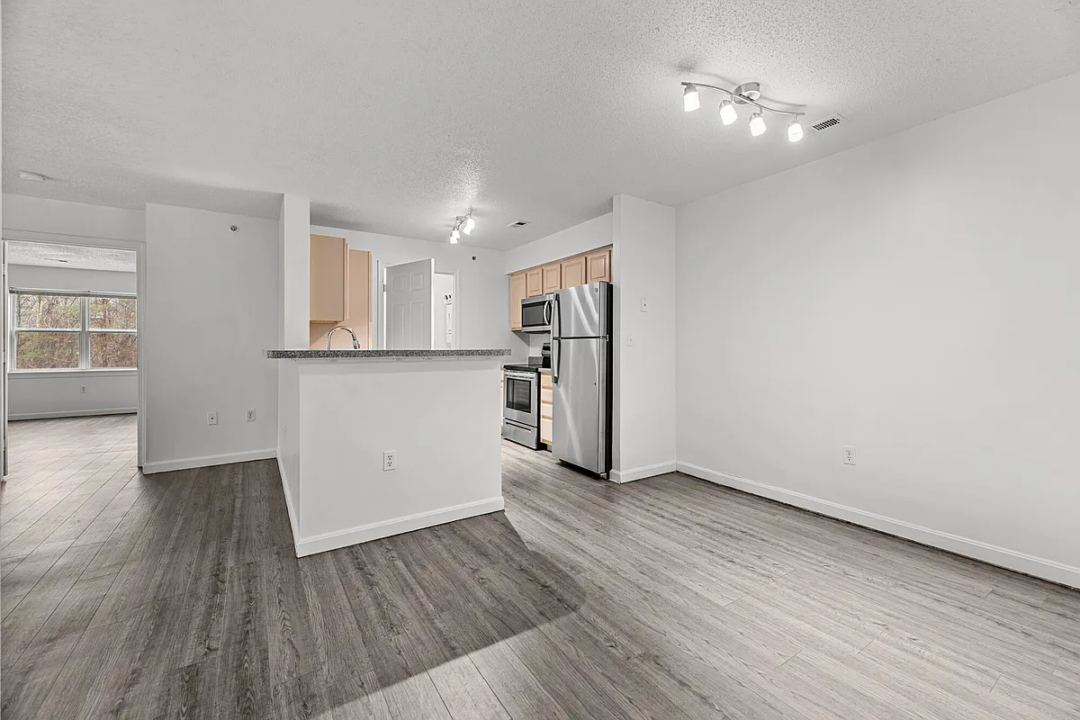Unfurnished Living Area - The Preserve at Walpole