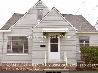 11216 McCracken Rd, Garfield Heights, OH 44125