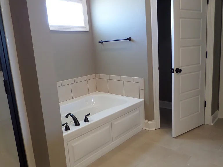 14092 Wetherly Dr — Photo 17