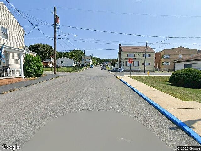 Exterior Neighborhood (street photo)