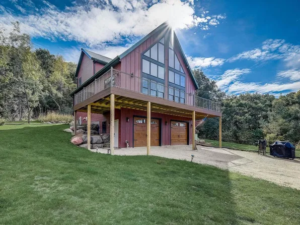 W10411 County Road CS, Poynette, WI 53955