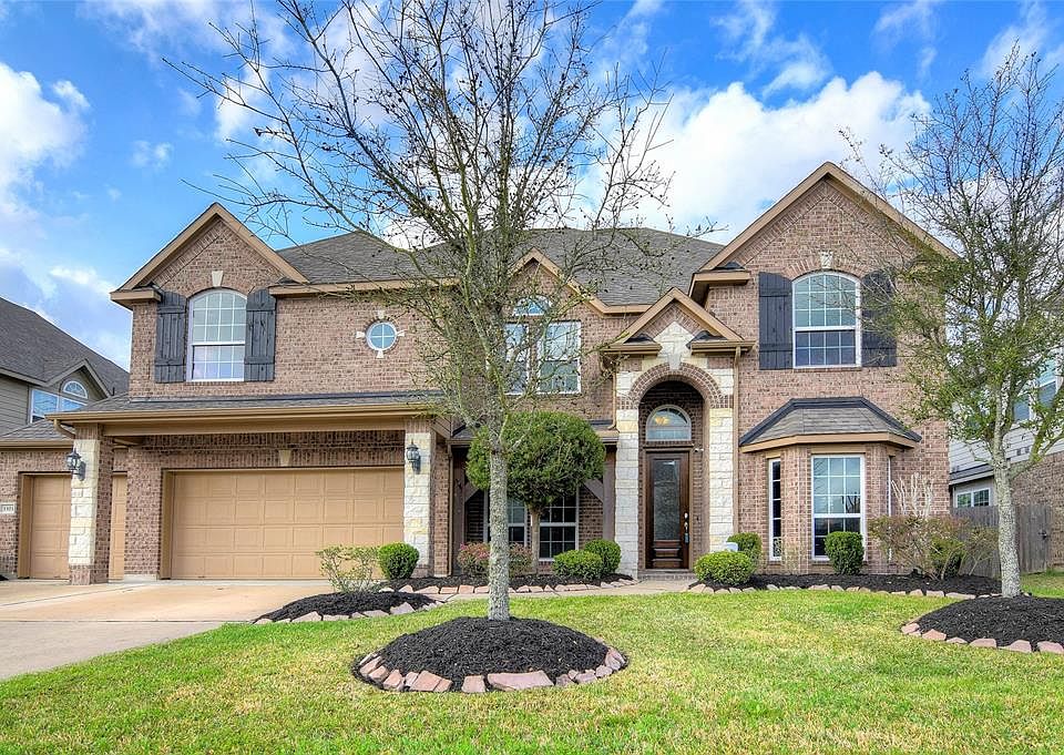 1st image of 3301 Brentwood Ln