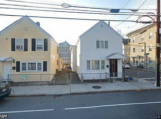 549 Lawrence St, Lowell, MA 01852