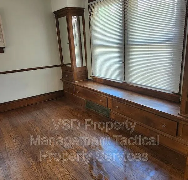 860 Clarence Rd — Photo 9