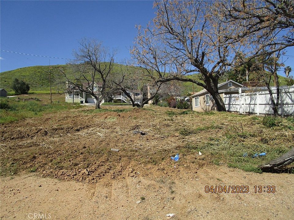 1st image of 0 Acacia St #17