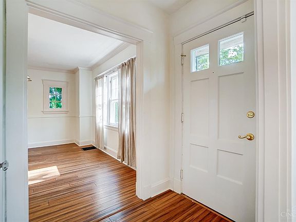 3rd image of 1313 Duncan Ave