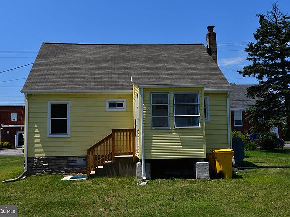 5th image of 105 B Cedar Dr