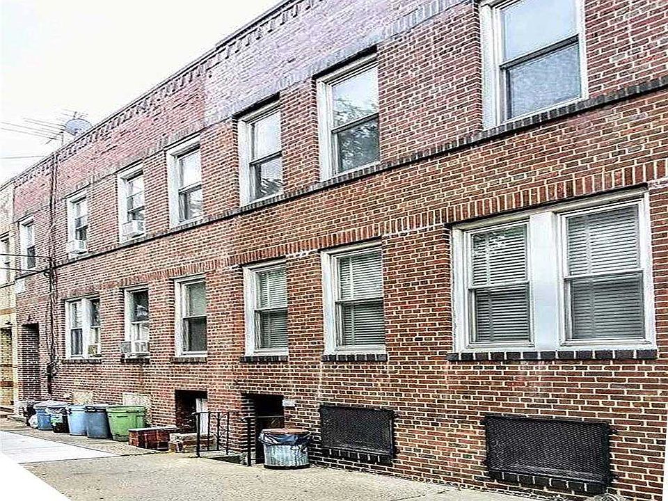 1st image of 2555 Colden Ave