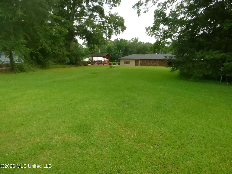 265 W Pine St — Photo 4