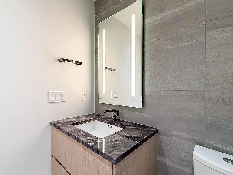 777 Harbourside Dr #406 — Photo 17
