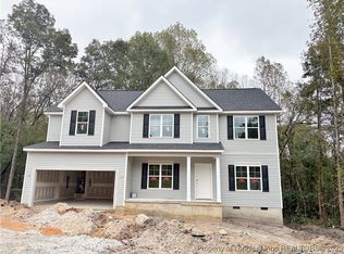 203 Appaloosa Dr, Spring Lake, NC 28390