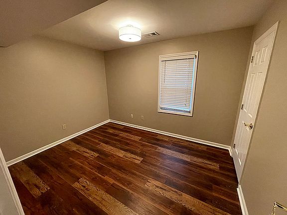 1st Guest Bedroom