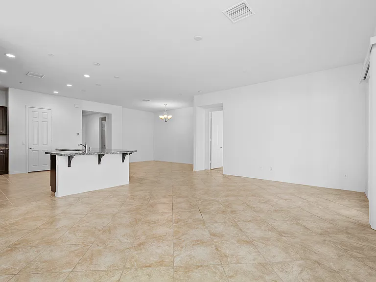 43720 Vacanza Ct — Photo 14