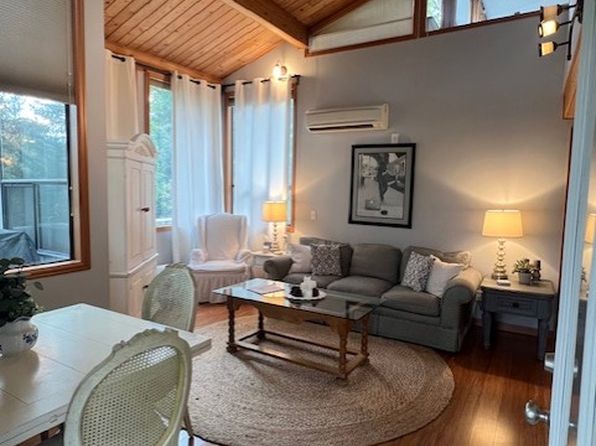 12 Polonius St #12A