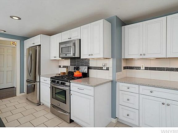4th image of 4157 Susan Dr