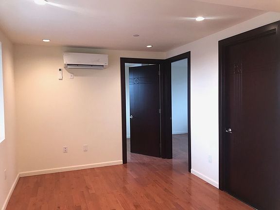 2nd image of 86 Canal St #8A