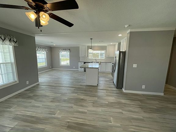3rd image of 286 Buffalo Way #286