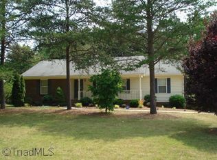 431 Sherman Dr, Lexington, NC 27295