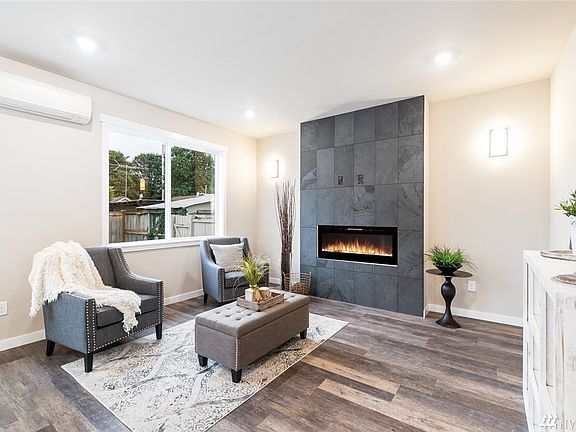 5th image of 10225 Lexington Ave SW