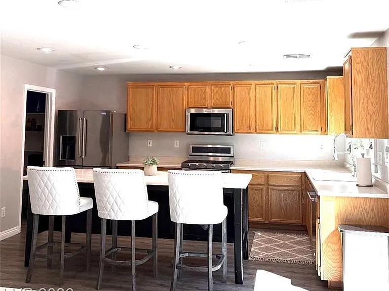 8328 Blazing Sky Ct — Photo 8