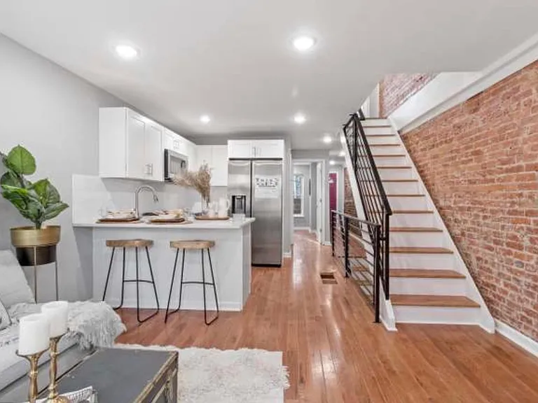 2231 Fernon St — Photo 11