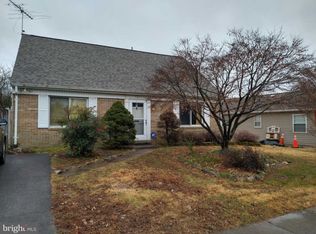 7207 Lavender Ln, Springfield, VA 22150