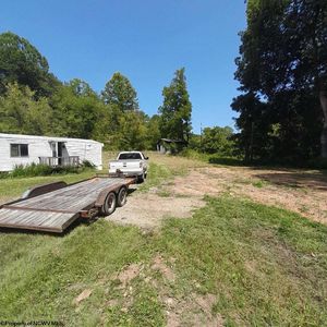 50 Wine Ln, West Union, WV, 26456