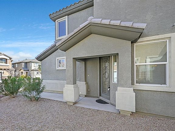 2nd image of 581 Newberry Springs Dr