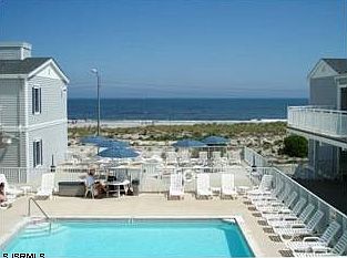 3rd image of 1670 Boardwalk #7