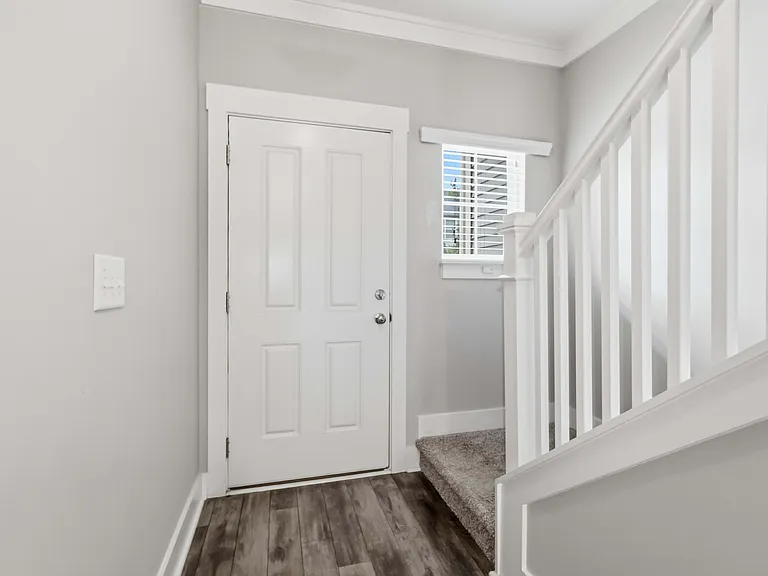730 Elmbrook Dr — Photo 3