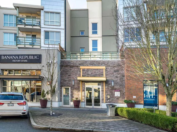 15735 Croydon Dr #220, Surrey, BC V3Z 2L5