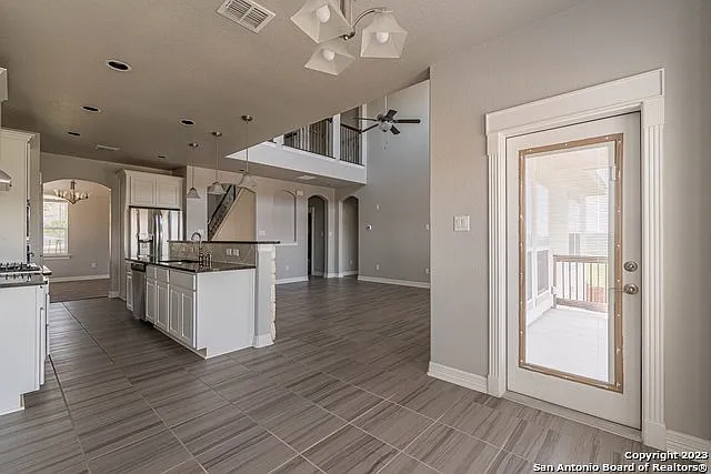 7523 Hays Hl — Photo 31
