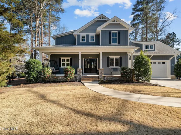 43 Lakeview Drive, Whispering Pines, NC 28327
