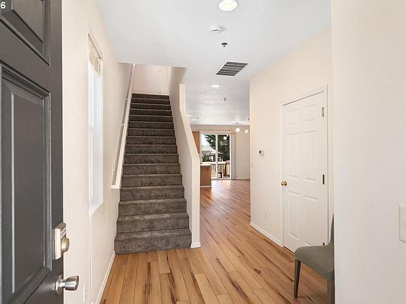 5th image of 3411 NW 31st Cir