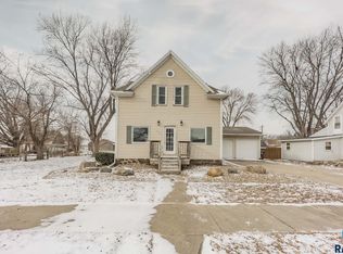 205 S Maple St, Inwood, IA 51240