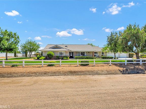 4th image of 29575 Merjanian Rd