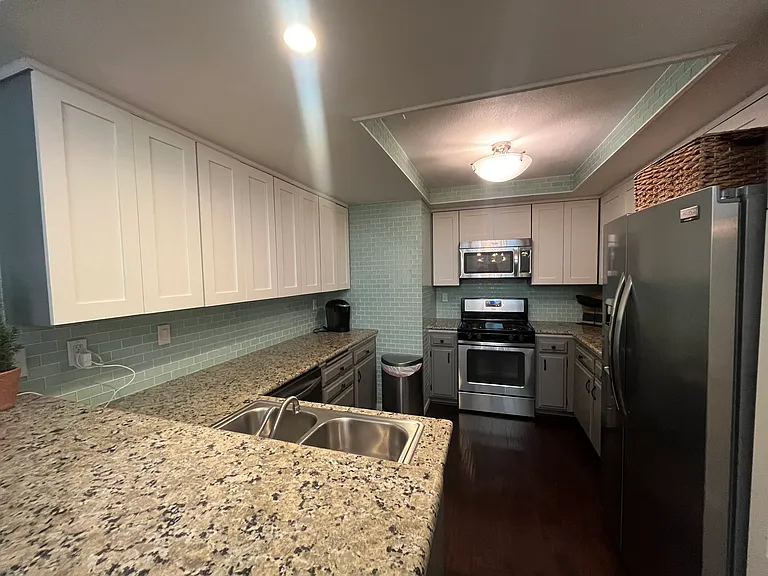 380 Foothill Rd — Photo 13