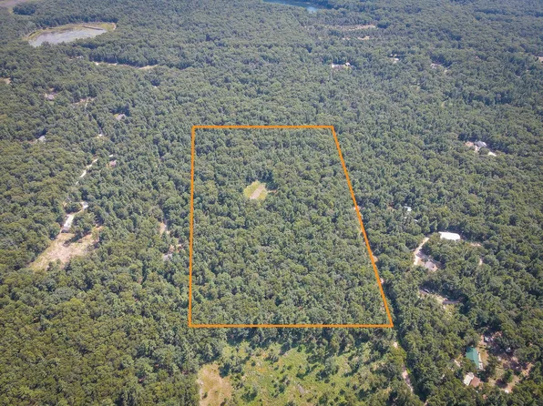 2905 Brunswick Rd, Holton, MI 49425