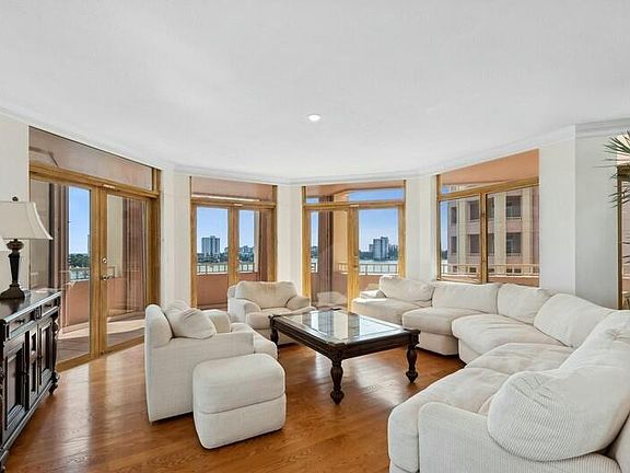 2nd image of 300 SE 5th Ave APT 6010