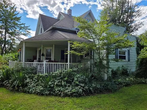 160 Bryant Ave E, Wayne, OH 43466