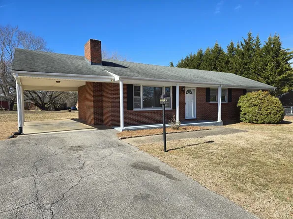 1709 Grandview Rd, Bedford, VA 24523