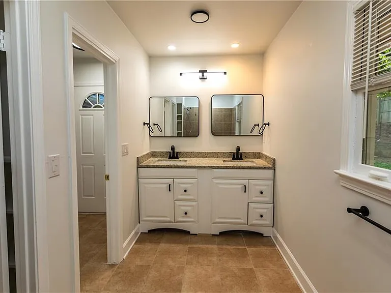 1392 Lively Ridge Rd NE — Photo 22