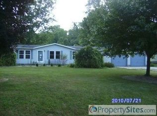 4005 E River Rd, Buchanan, MI 49107