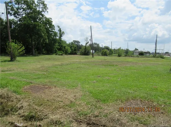 419 S Storer Ave, Iowa, LA 70647